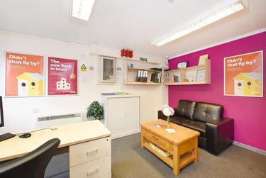 1 bed flat, Vicarage Hill, City Centre, Wrexham, LL137HN - Image 15